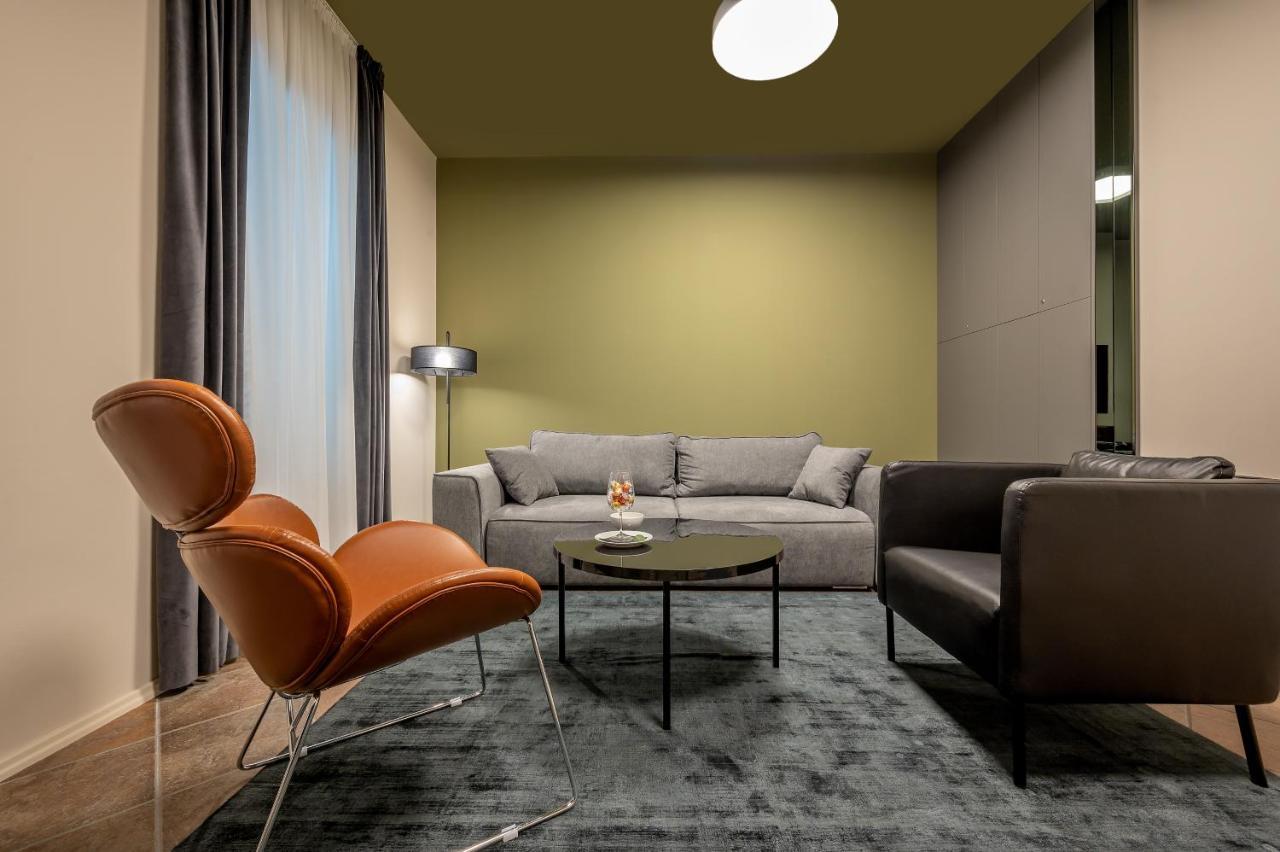 Green, Deluxe Two Bedroom Suite سبليت المظهر الخارجي الصورة