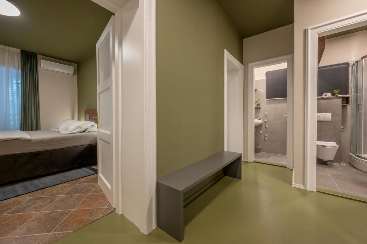 Green, Deluxe Two Bedroom Suite سبليت المظهر الخارجي الصورة