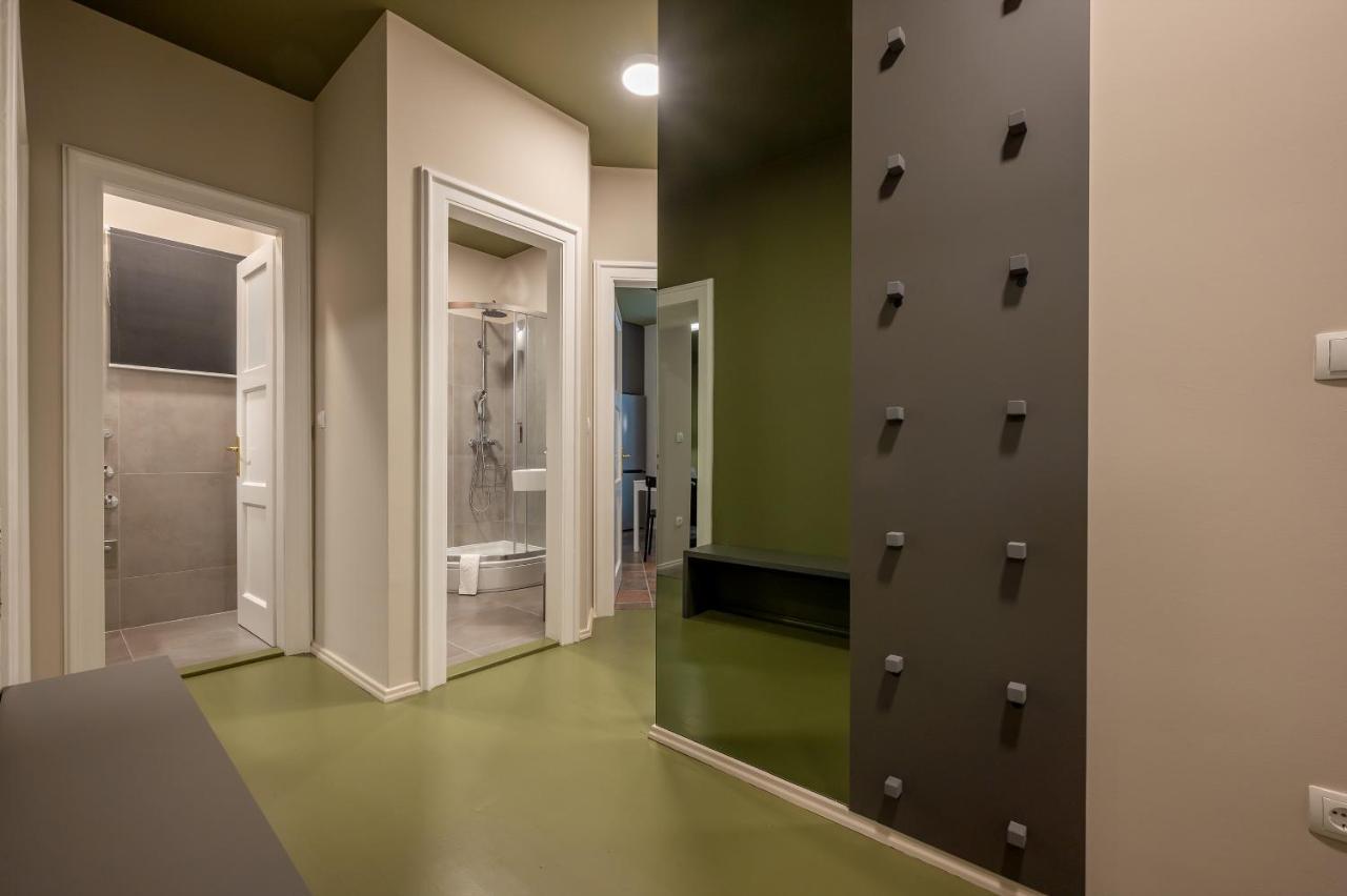 Green, Deluxe Two Bedroom Suite سبليت المظهر الخارجي الصورة